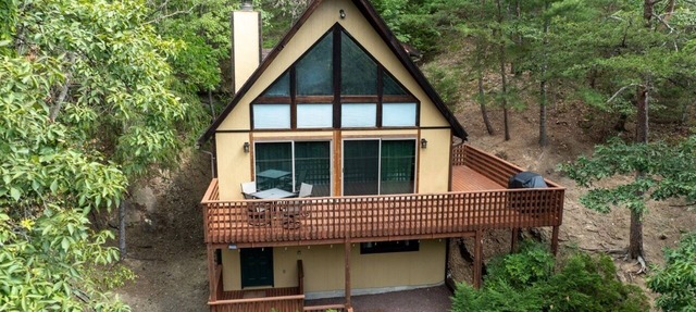 So-Close Chalet - Easy walk to Bryce Resort! in Basye