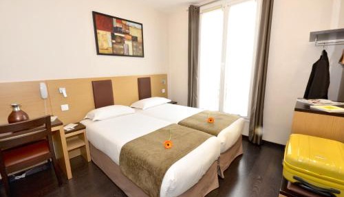 Source Hôtel in Paris
