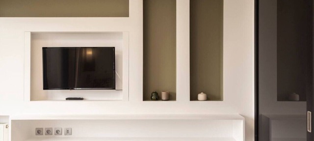 Spacious 4BR in Paris - 3 Baths - 10 Guests in Montreuil
