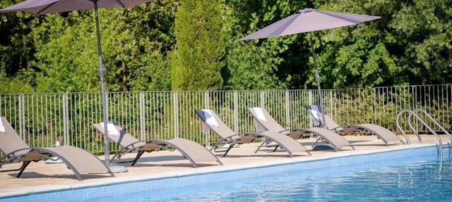 Spacious Accommodations for Families & Groups, Pool, Scenic Views in Azille