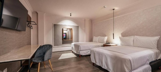 Stay, Explore, Relax – Three Stay Double Room Perfect Base for Mérida Fun in Mérida