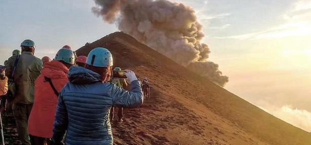 Stromboli Trekking Accommodation - Room and Excursion for 2 included in Stromboli