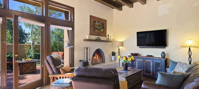 Stylish and Serene, Community Pool in Santa Fe