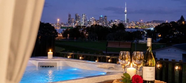 Stylish House with Great City Views in Auckland