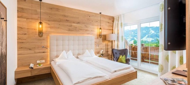 Styrian room online with shower, WC - Ennstalerhof in Ramsau am Dachstein