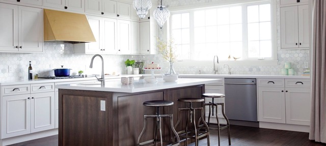 Super Central, Designer Dream House available for your best stay ever! in Vancouver