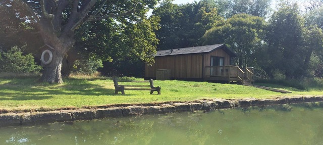 The Lodge by the Lake, Dunbar including hot tub in Dunbar
