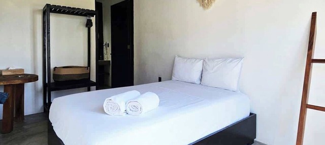 Tranquil Hotel w/Pool & Hammock in La Punta in Puerto Escondido