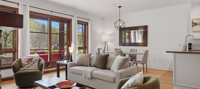 Tremblant l Paradise | Ski in & Ski out | Spa&Pool in Mont-Tremblant