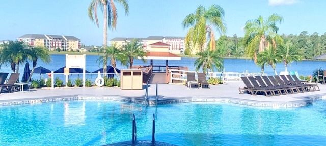 Two-Bedroom, Two-Bath Condo, Full Kitchen & Dining Area, Free Parking in Clermont