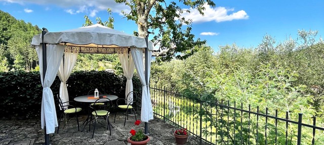 Typical Tuscan villa - nature immersion in Castel San Niccolò
