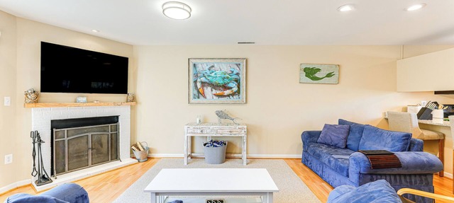 Walk to Bethany Beach Boardwalk: Coastal Retreat in Bethany Beach
