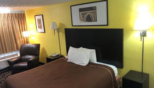 Walton Inn in Monroe