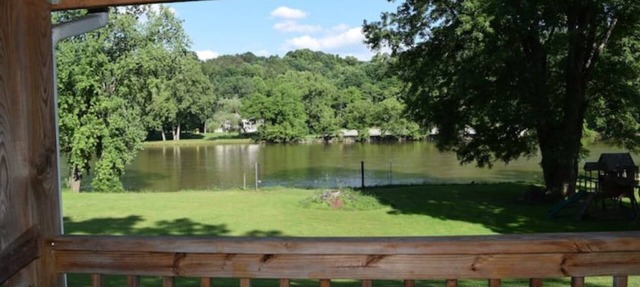 Waterfront Retreat on New River/Claytor Lake in Draper