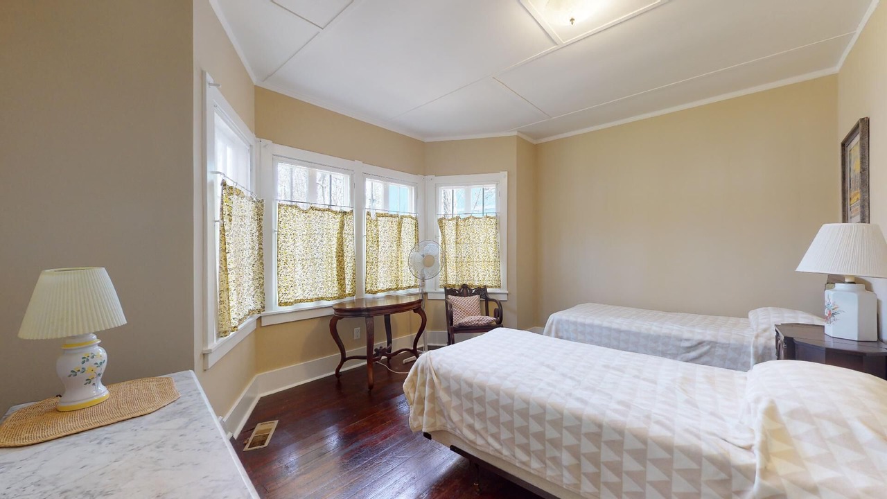 Photo of Bedroom in Grand Beach