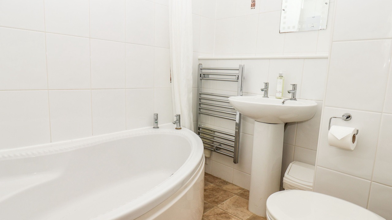 Photo of Bathroom in South Cliff