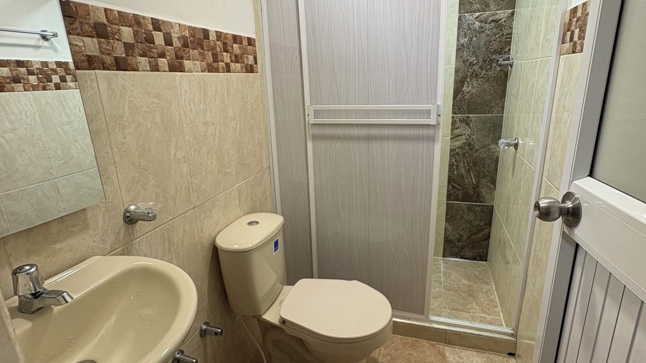 Photo of Bathroom in Cali
