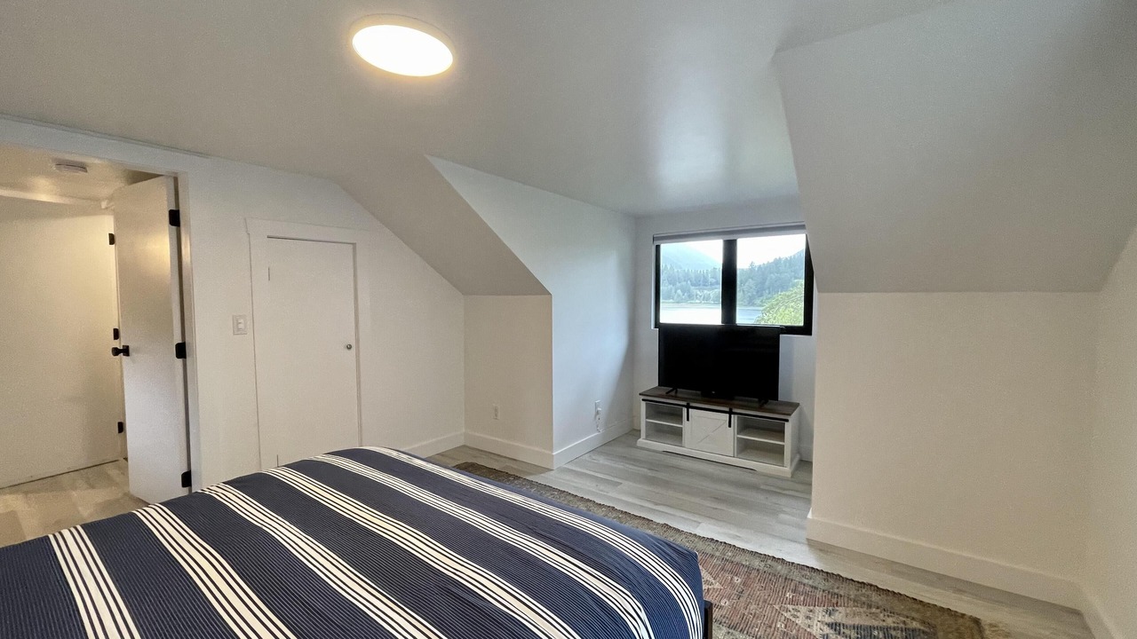Photo of Bedroom in Ucluelet