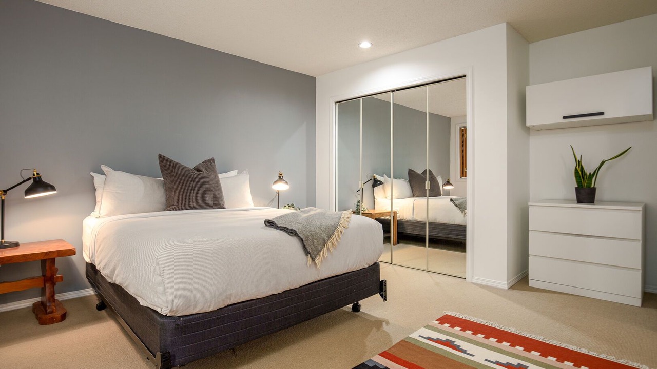 Photo of Bedroom in Upper Village