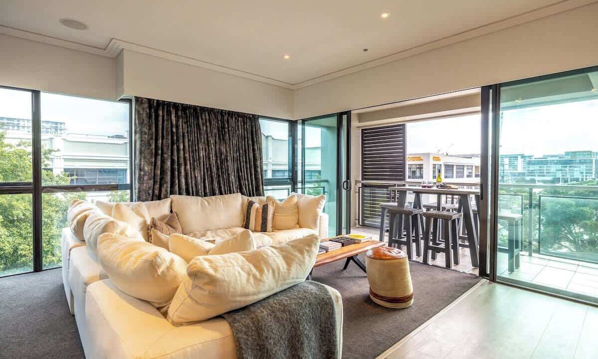 Photo of Livingroom in Auckland Central Business District