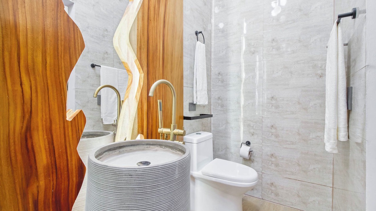 Photo of Bathroom in Lalinde