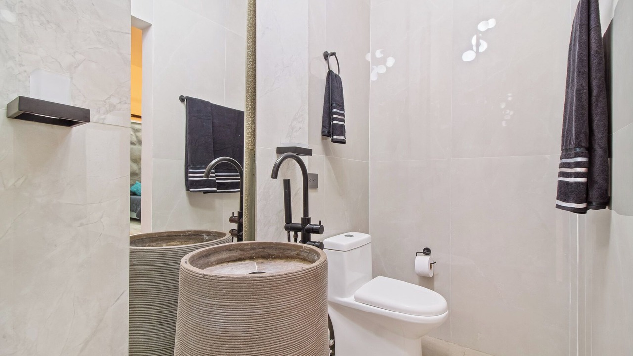 Photo of Bathroom in Lalinde