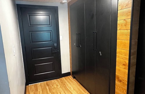 Beamsville Hotel | Beamsville Rustic Modern Suites
