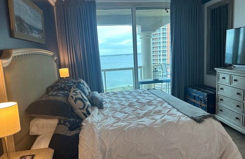 Pensacola Beach Condo | PensacolaBeachLuxuryCondoRental~1206T5~NauticalBrees~StunningSunsetsWillSleep10!