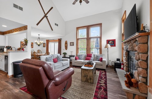 Tannersville House | Camelback Ski Lodge | Game Room | Fireplace
