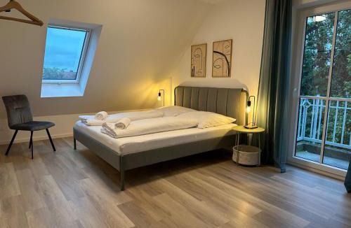 Hallbergmoos Apartment | Grand Suite - Perfekt für 6-8! Parken Flughafen