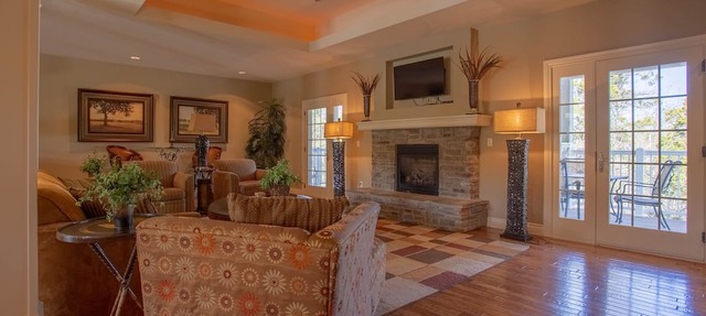 Quaint Quarters 4 Bedroom Villa by RedAwning in Branson