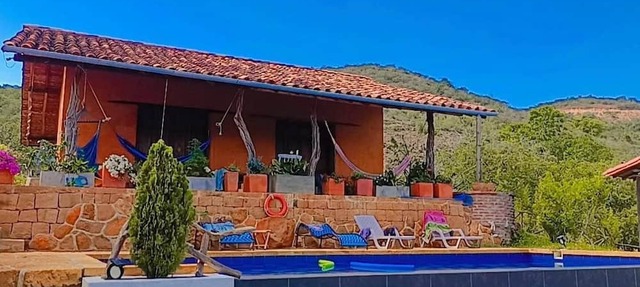 Casa upa con piscina climatizada in Barichara