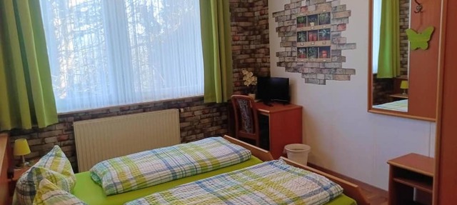 Room 'Doppelzimmer 1' with Wi-Fi in Tambach-Dietharz