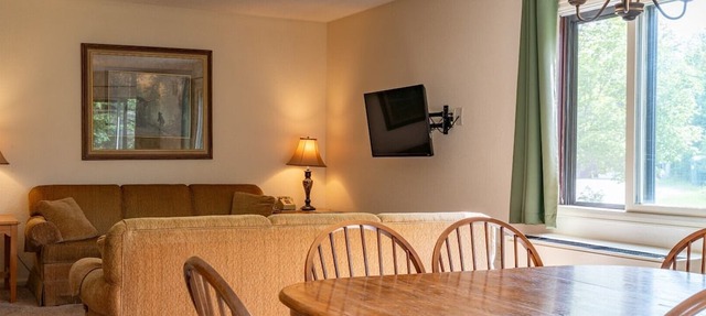 Beech Mountain Condo Near Parkway in Beech Mountain