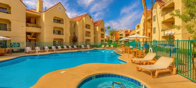 Las Vegas Lights Await – 3 Modern Villa w/Balcony + Pools & Arcade Fun in Las Vegas