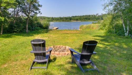 Fire Pit & Screened Porch! 3.5-Acre Nevis Retreat in Nevis