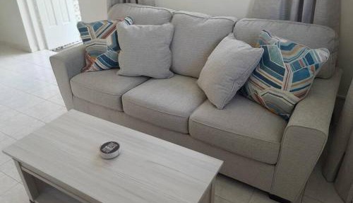 Apt 1 Lynsted - Newly renovated 2 bed 1 bath in Bridgetown