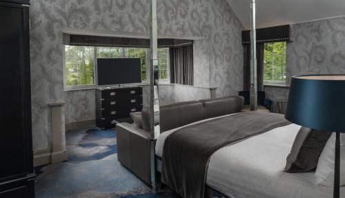 Dalmeny Park House Hotel in Barrhead