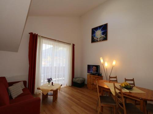 Ferienhaus Bach Für Personen Mit Schlafzimmer 